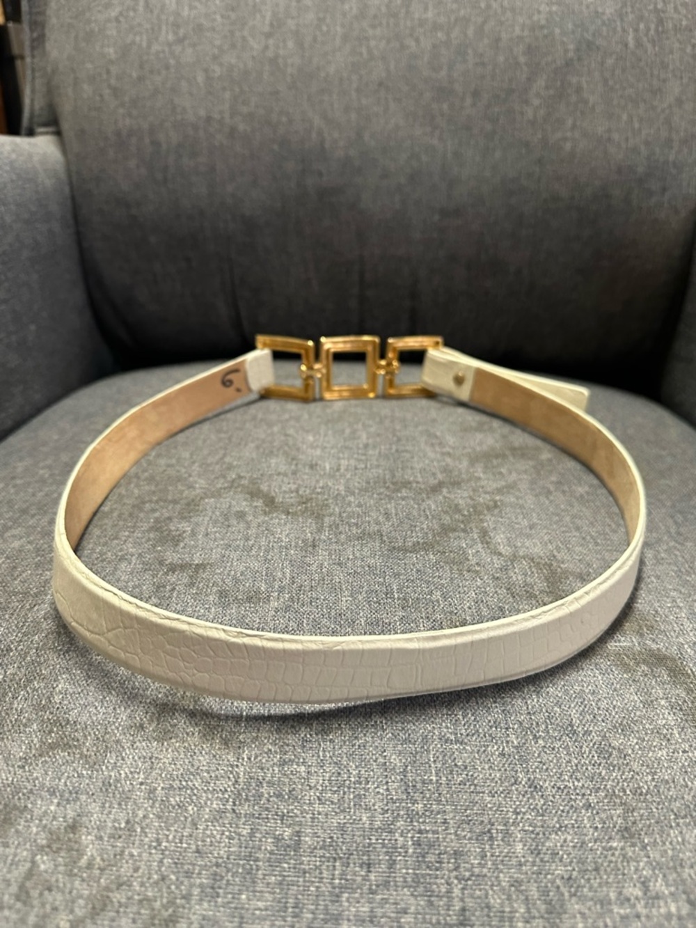 Carlisle White Croc-Embossed Leather Belt with Gold Geometric Buckle - Picture 7 of 10